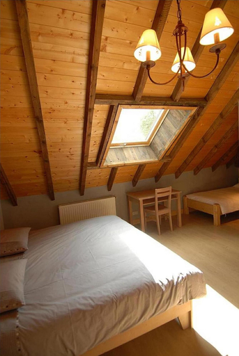 Bedroom 4, La Ferme De Noémie, Savoie