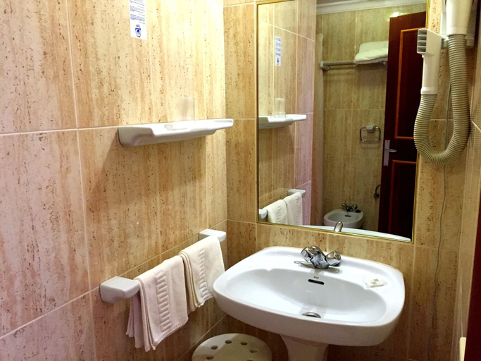 Bathroom 4, Hotel Sa Coma, Baleares