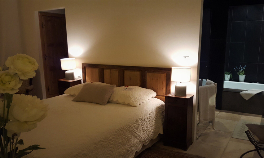 Bedroom 5, Les Terrasses de Gordes, Vaucluse