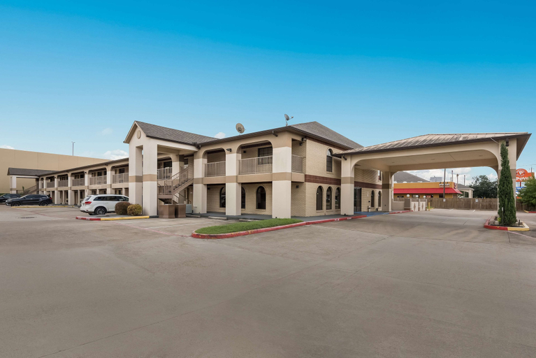 Exterior & Views 2, SureStay Hotel by Best Western Deer Park, Houston