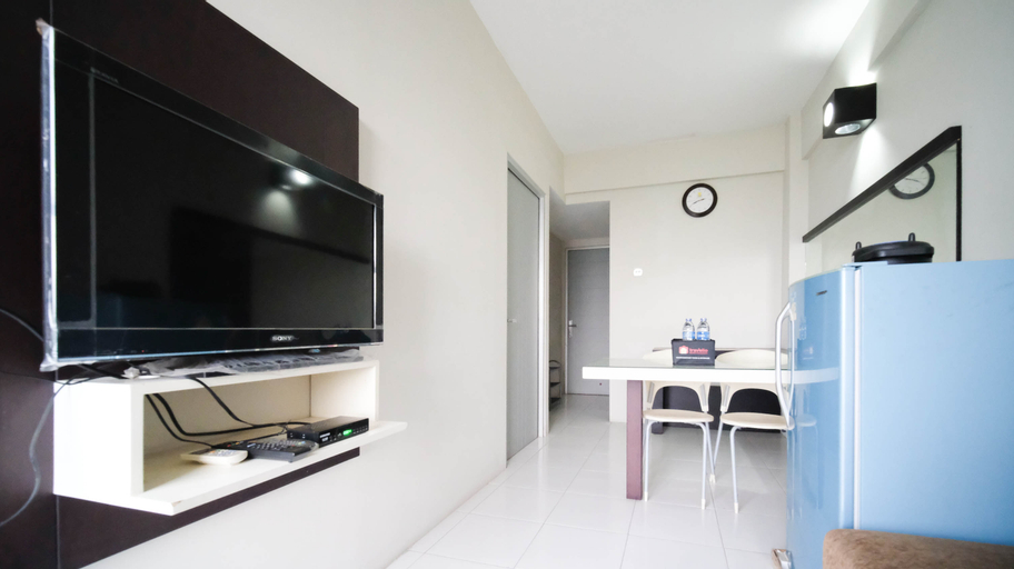 Others 5, Homey and Comfy 2BR at Dian Regency Apartment By Travelio, Surabaya