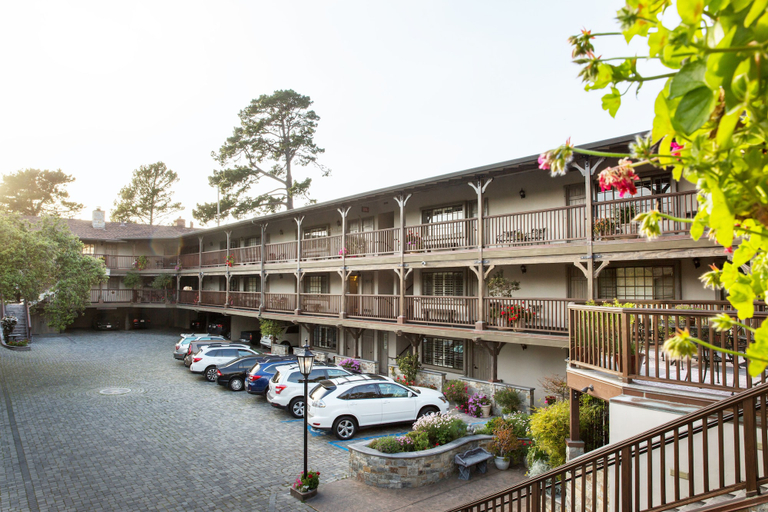 Exterior & Views 2, Coachman's Inn, A Four Sisters Inn, Monterey