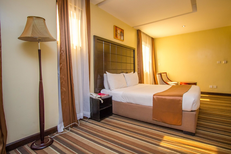 Bedroom 4, The Clarion Hotel, Starehe