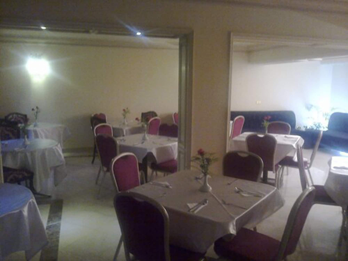 Food & Drinks, Kanzy Hotel, Ad-Duqi