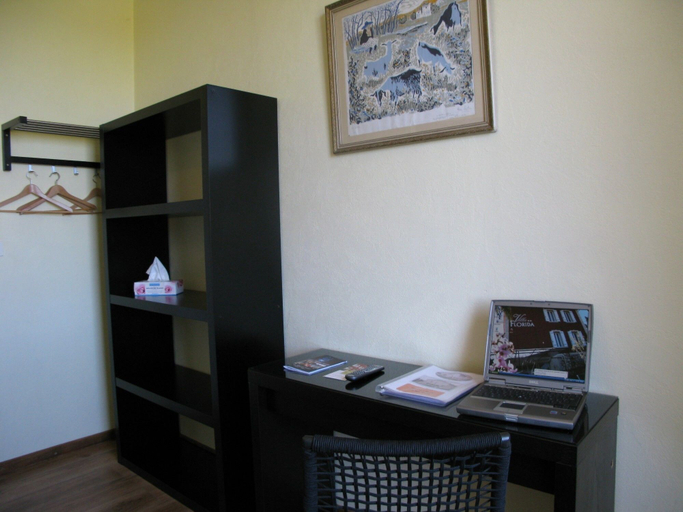Others 5, Villa Florida, Var