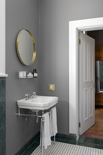 Bathroom 5, Harpers House, City of Cape Town
