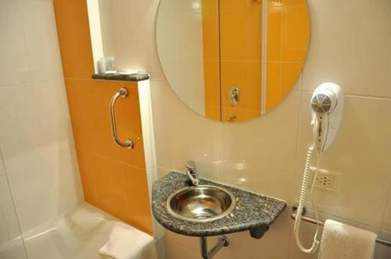 Bathroom 4, Roberta Rosa de Fontana Suites, Rosario