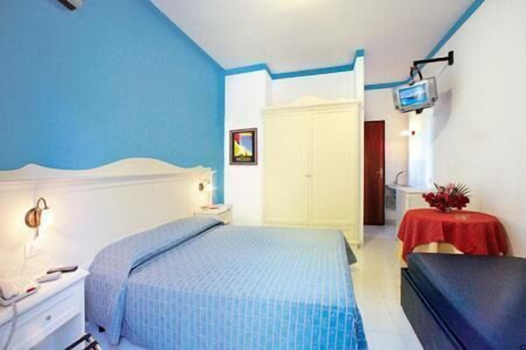 Bedroom 2, Camping La Pineta, Trapani
