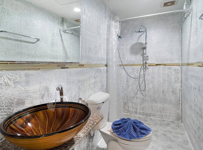 Bathroom, The Shades Boutique Hotel Patong Phuket, Pulau Phuket