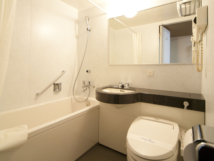 Bathroom 5, Hida Hotel Plaza, Takayama
