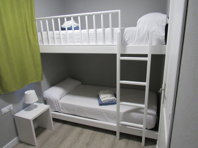 Bedroom 4, Aparthotel Nelva Resort, Baleares