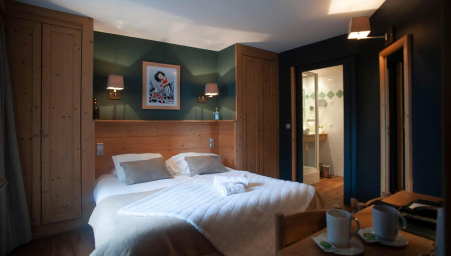 Bedroom 3, LOGIS HOTEL LE MONAL, Savoie