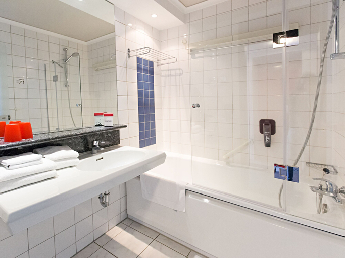 Bathroom 5, DORMERO Hotel Freudenstadt, Freudenstadt