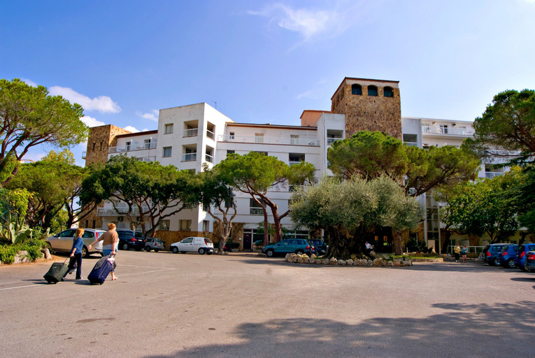 Exterior & Views 2, htop Caleta Palace, Girona