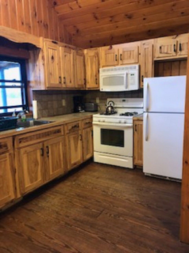 Others 5, Riverbay Adventure Inn, Saint Lawrence