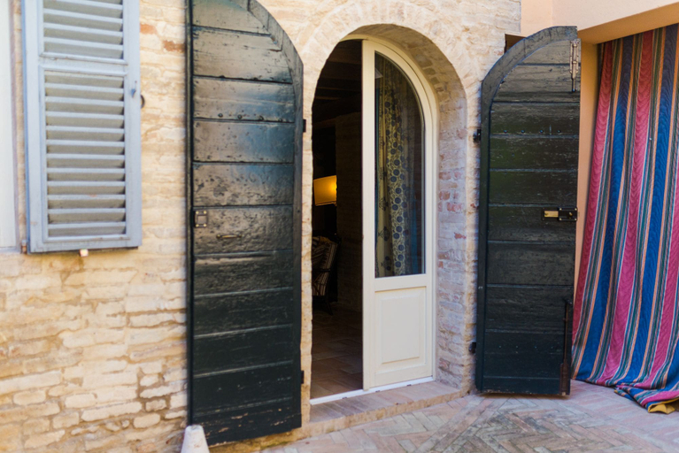Exterior & Views 2, Palazzo Romani Adami, Fermo