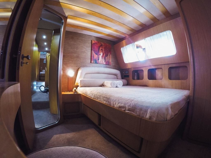 Bedroom 2, Yacht Diva, Venezia