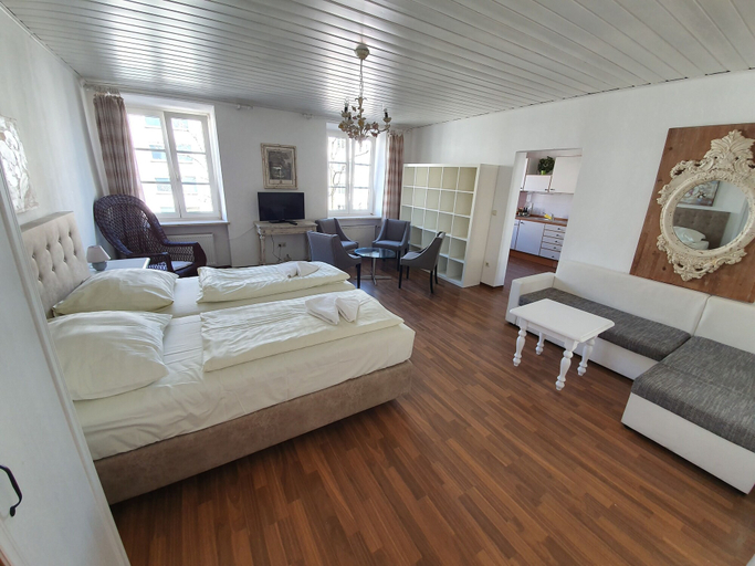 Bedroom 3, Pension Seibel, München