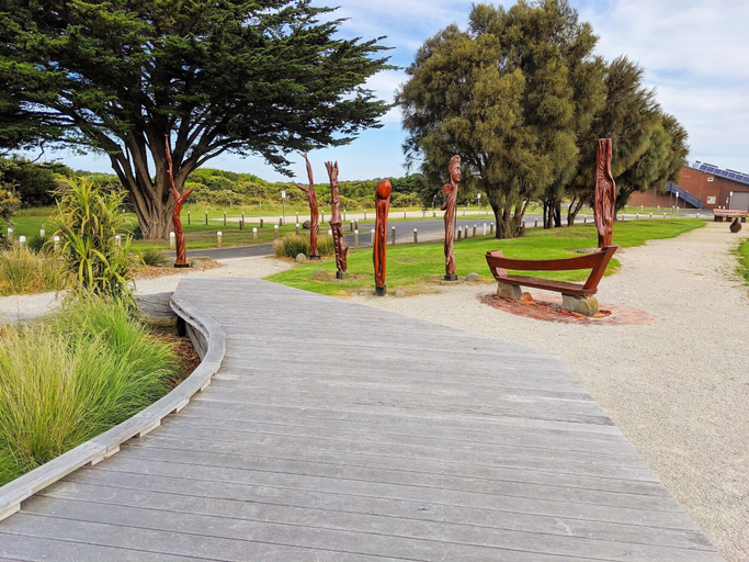 Others 4, Seaview Motel and Apartments, Colac-Otway - South