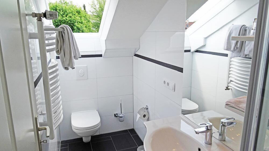 Bathroom 5, Casa Cristina- Kurpension und Appartements, Breisgau-Hochschwarzwald