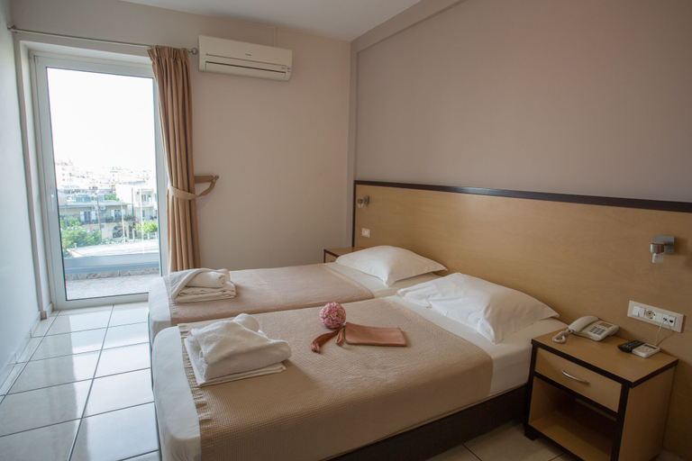 Bedroom 3, Theofilos City Hotel, Crete