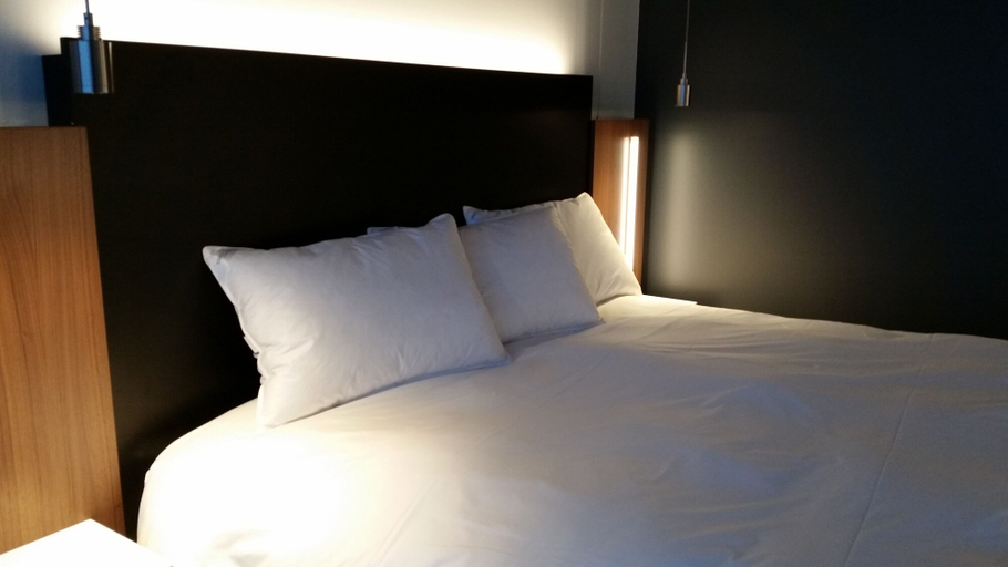 Bedroom 3, Grand Times Hotel Drummondville, Drummond