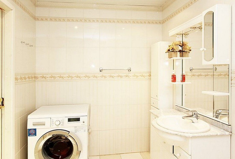 Bathroom 4, ApartLux Akademicheskaya, South-Western