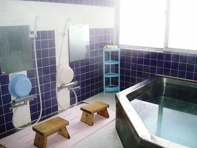 Bathroom 2, Minshuku Rindo, Nagano