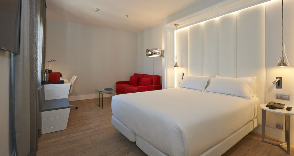 Bedroom 3, NH Collection Barcelona Gran Hotel Calderón, Barcelona