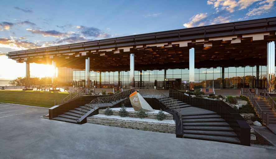 Food & Drinks 4, Tigre de Cristal Resort & Casino, Artem gorsovet
