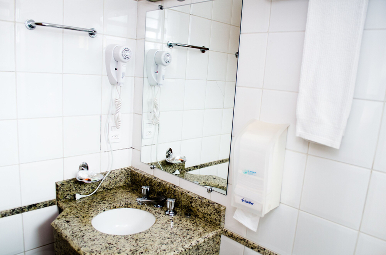 Bathroom 4, Hotel O Casarão, Araras