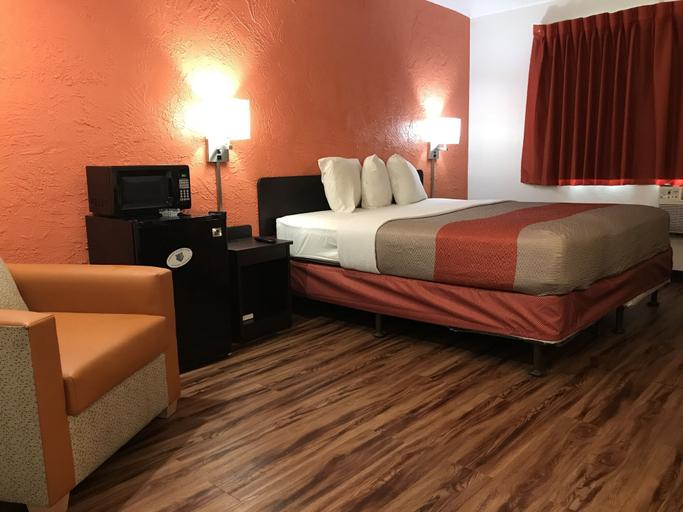 Bedroom 4, Motel 6 Saint Paul, MN - I-94, Ramsey