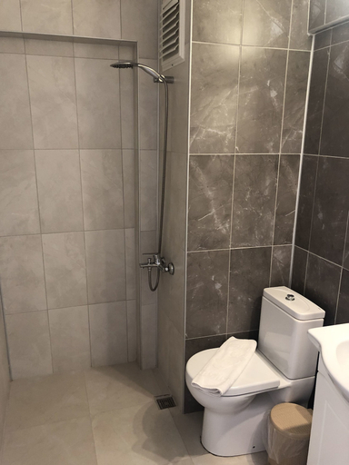 Bathroom 5, Ege Soley Hotel, Ayvalık