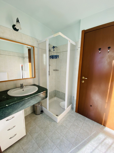 Bathroom 4, R.T.A. Hotel Monte Rosa, Aosta