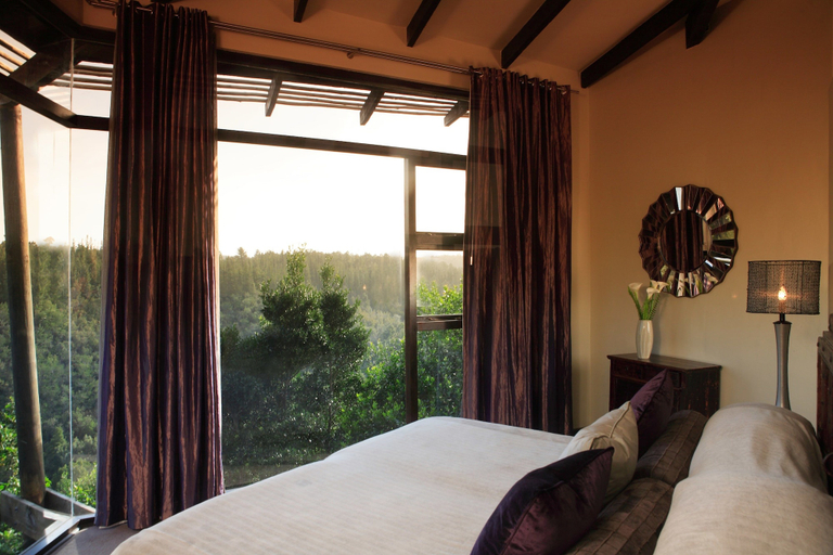 Bedroom 3, Tsala Treetop Lodge, Eden
