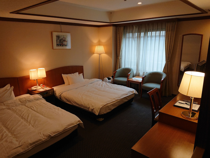 Bedroom 4, Kasuga Hotel, Nara