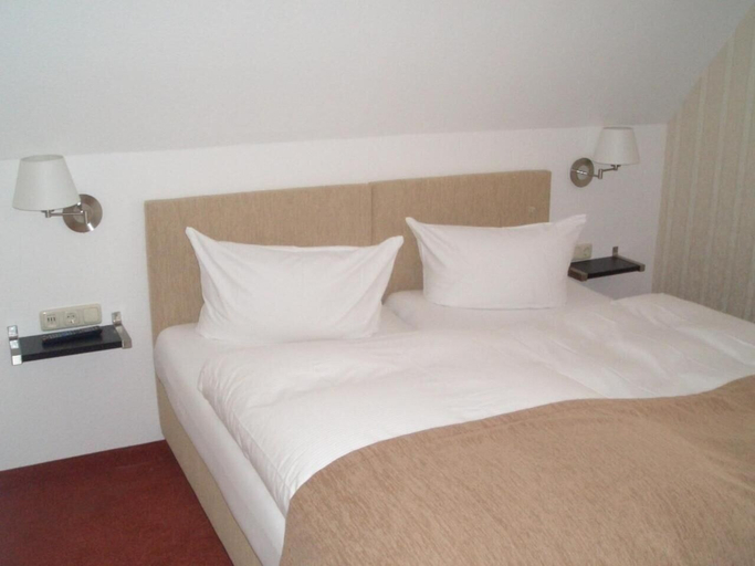 Bedroom 4, Hotel Doberaner Hof, Rostock