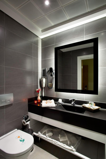 Bathroom 5, Sorriso Hotel, Fatih