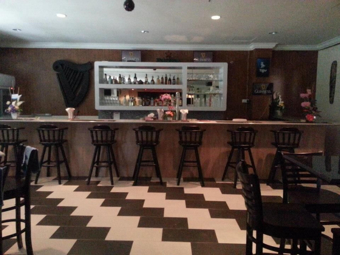 Food & Drinks, Lumut Valley Resort Condominium, Manjung