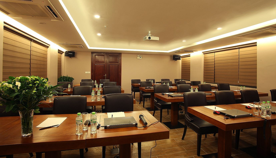 Food & Drinks 5, Western Hanoi Hotel, Cầu Giấy