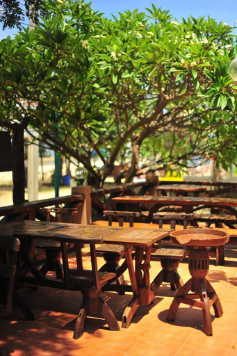 Food & Drinks 5, Samroiyod Holiday Resort, K. Sam Roi Yot