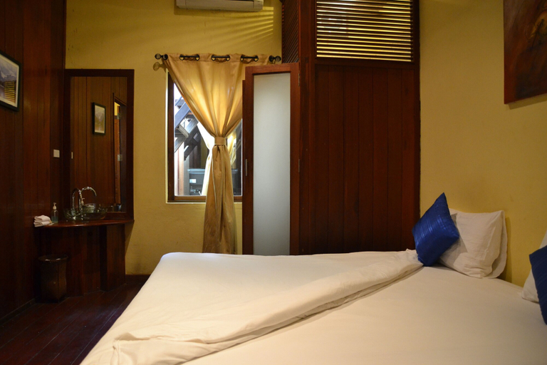 Bedroom 3, Inthira Thakhek, Thakhek