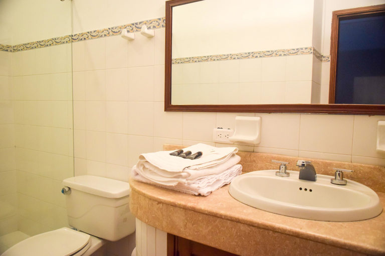 Bathroom 3, Hotel Colina de San Antonio, Santiago de Cali