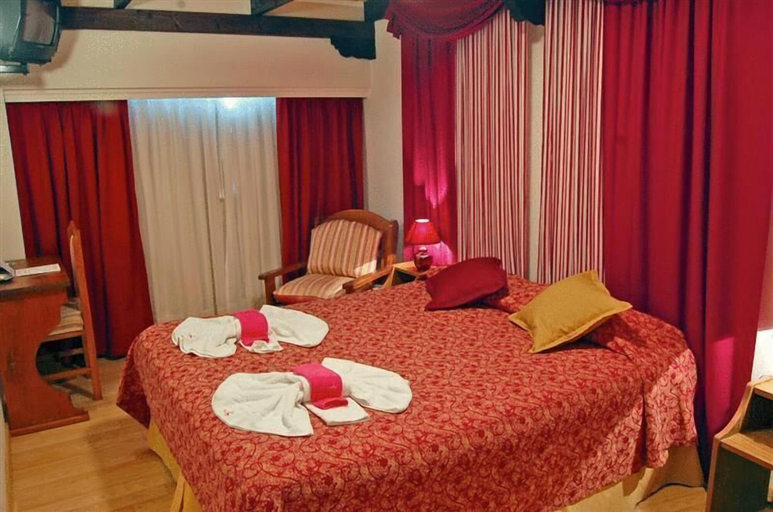 Bedroom 3, Ruca Cheli Village Ski Hotel, Bariloche