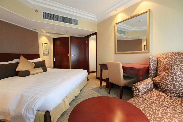 Bedroom 4, Beijing Landmark Hotel, Beijing