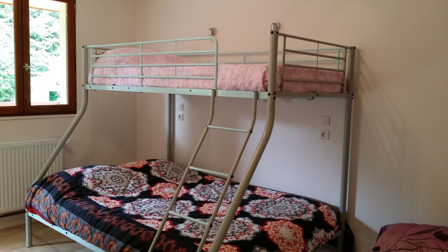 Bedroom 4, A La Vieille Halle, Seine-et-Marne