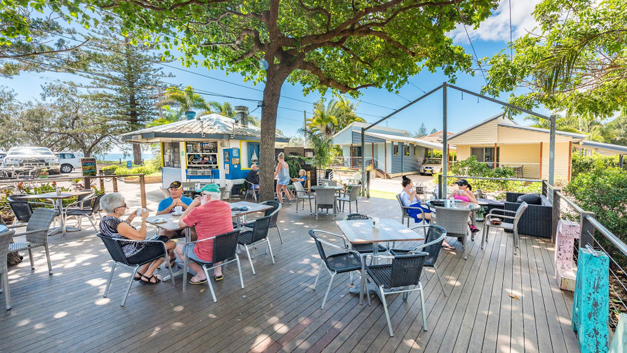Food & Drinks 4, NRMA Woodgate Beach Holiday Park, Isis