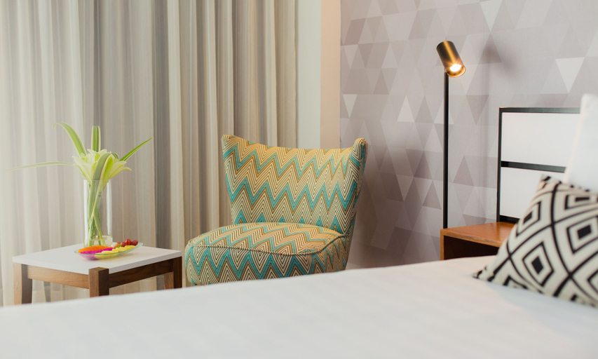 Bedroom 3, Prima Tel Aviv Hotel