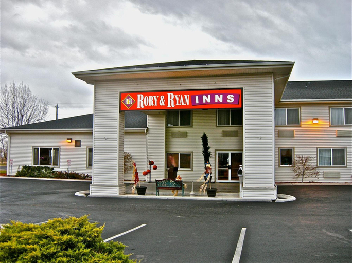 Exterior & Views 2, Rory & Ryan Inn, Harney