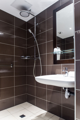 Bathroom 5, Ibis Styles Dijon Nord Valmy, Côte-d'Or